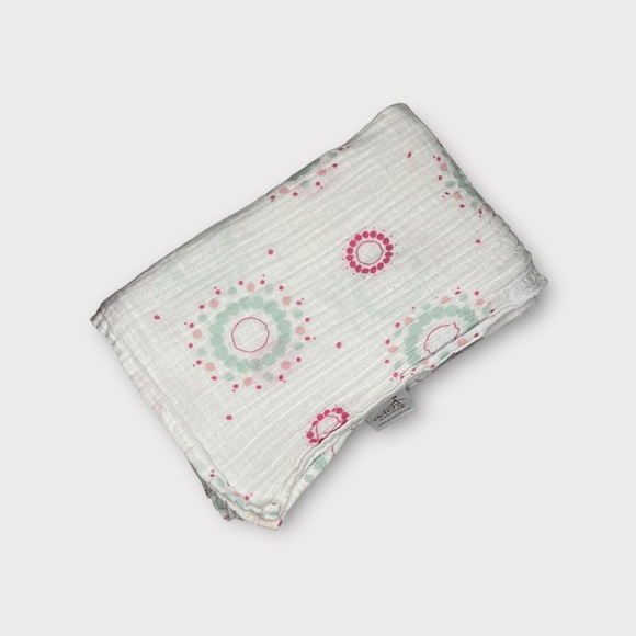 aden + anais Other - Aden + Anais Circle Pattern Muslin Blanket